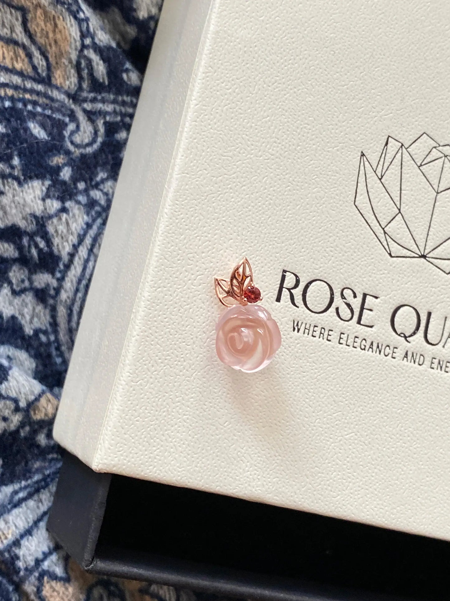 Pink Rose Quartz Rose Shaped  Necklace