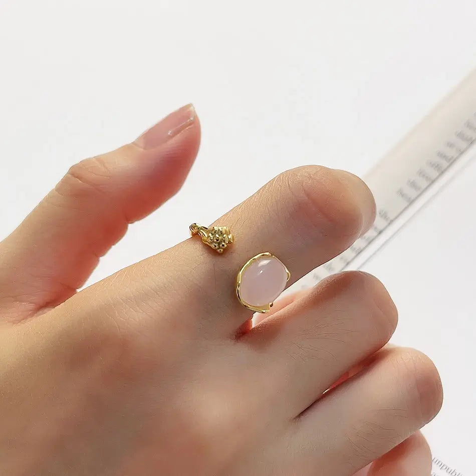 natural gold rose quartz ring