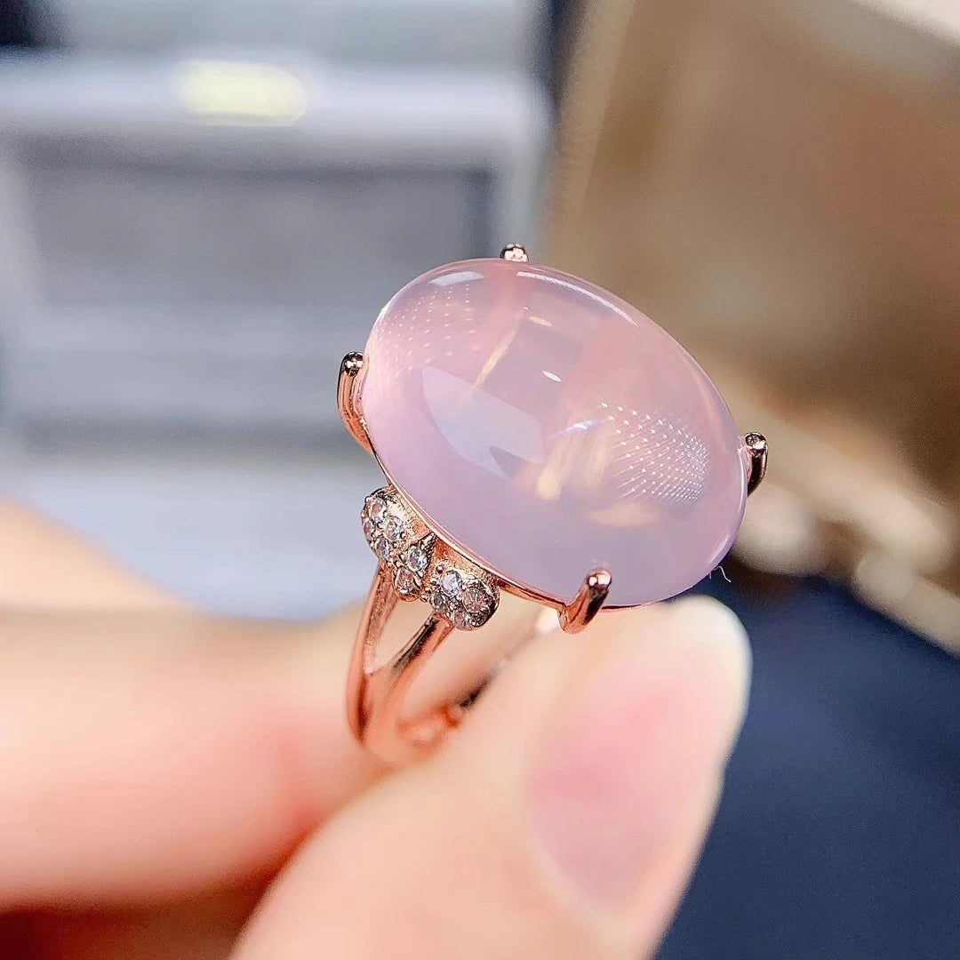 round rose quartz ring